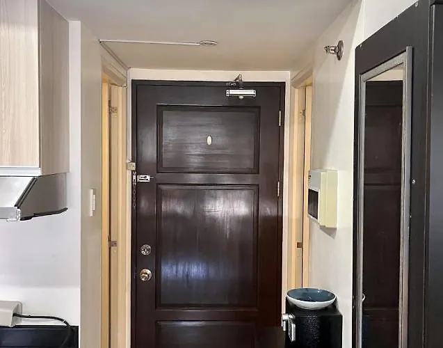 Cozy Studio, Super Fast Internet, Workspace And Washer セブ市