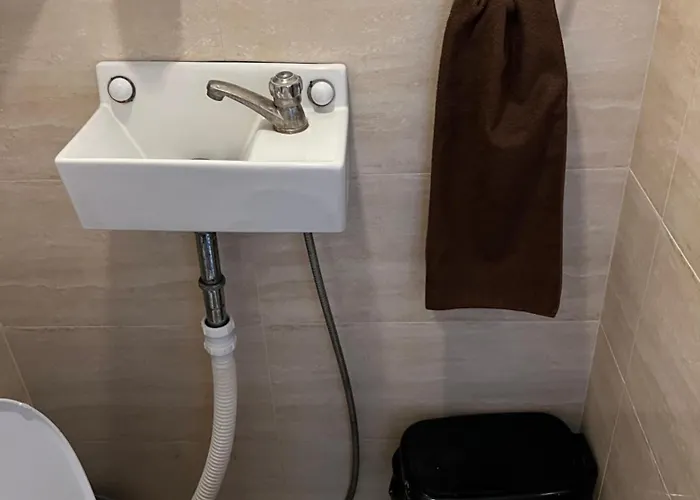 Cozy Studio, Super Fast Internet, Workspace And Washer