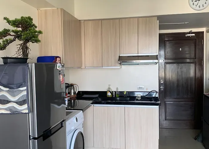 Cozy Studio, Super Fast Internet, Workspace And Washer * セブ市
